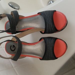 Guess wedges never worn